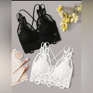 2Pk Black and White Bralettes. NWT